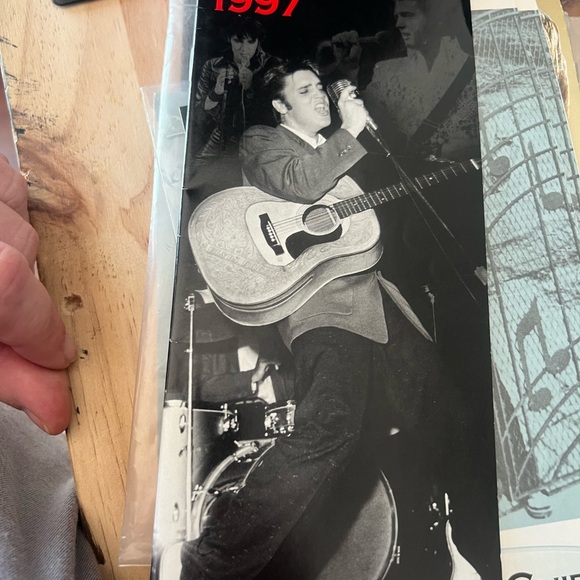 Graceland pamphlets - Picture 2 of 5